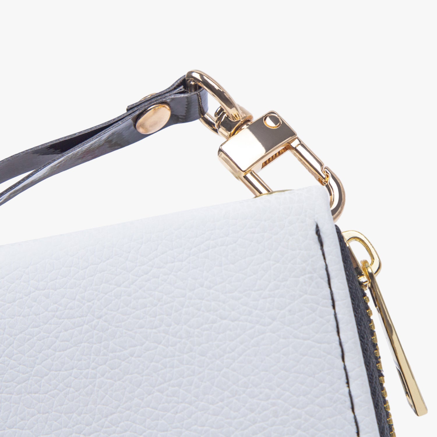 VNZLA Signature Wristlet Wallet