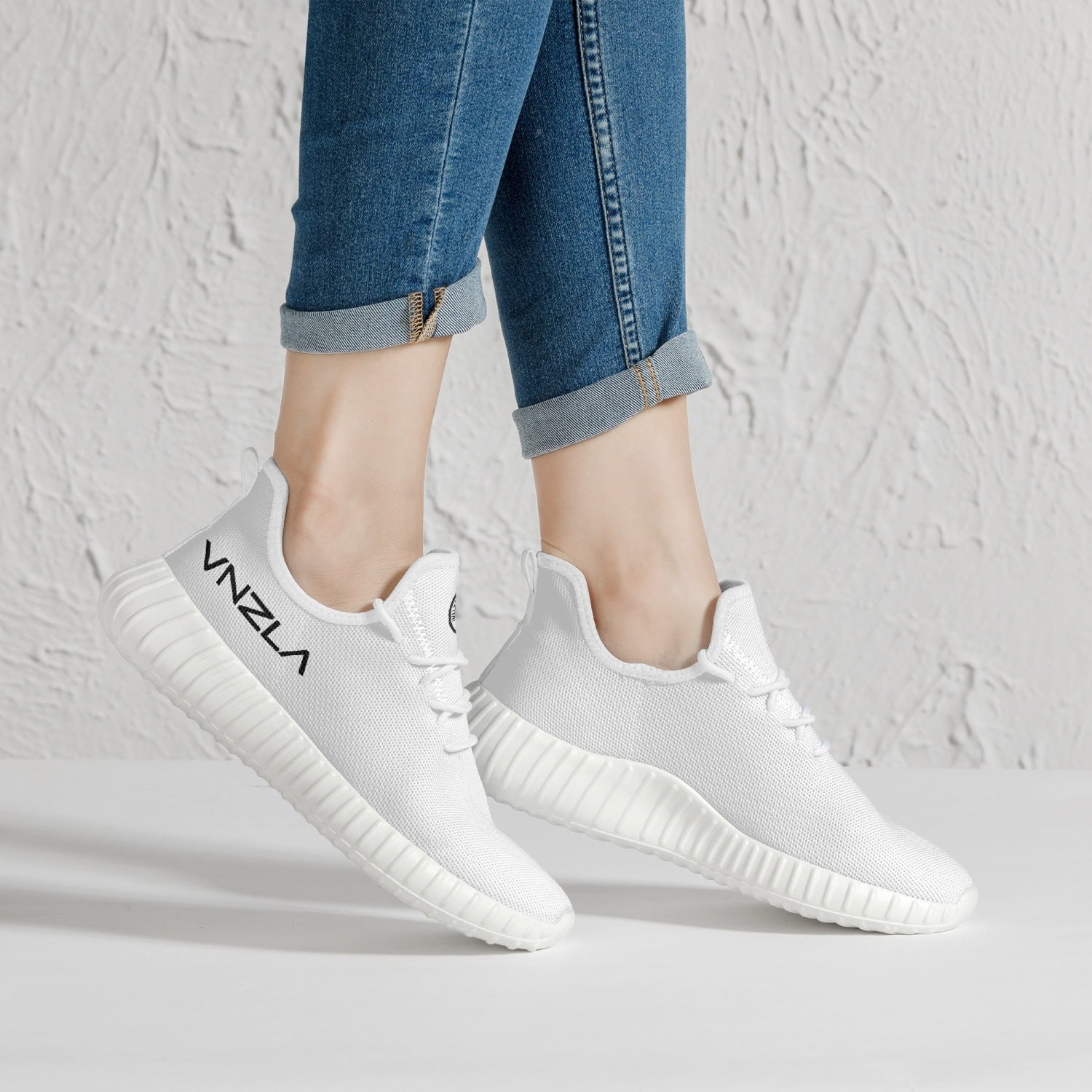 The Breeze- Mesh Knit Sneakers - White/Black